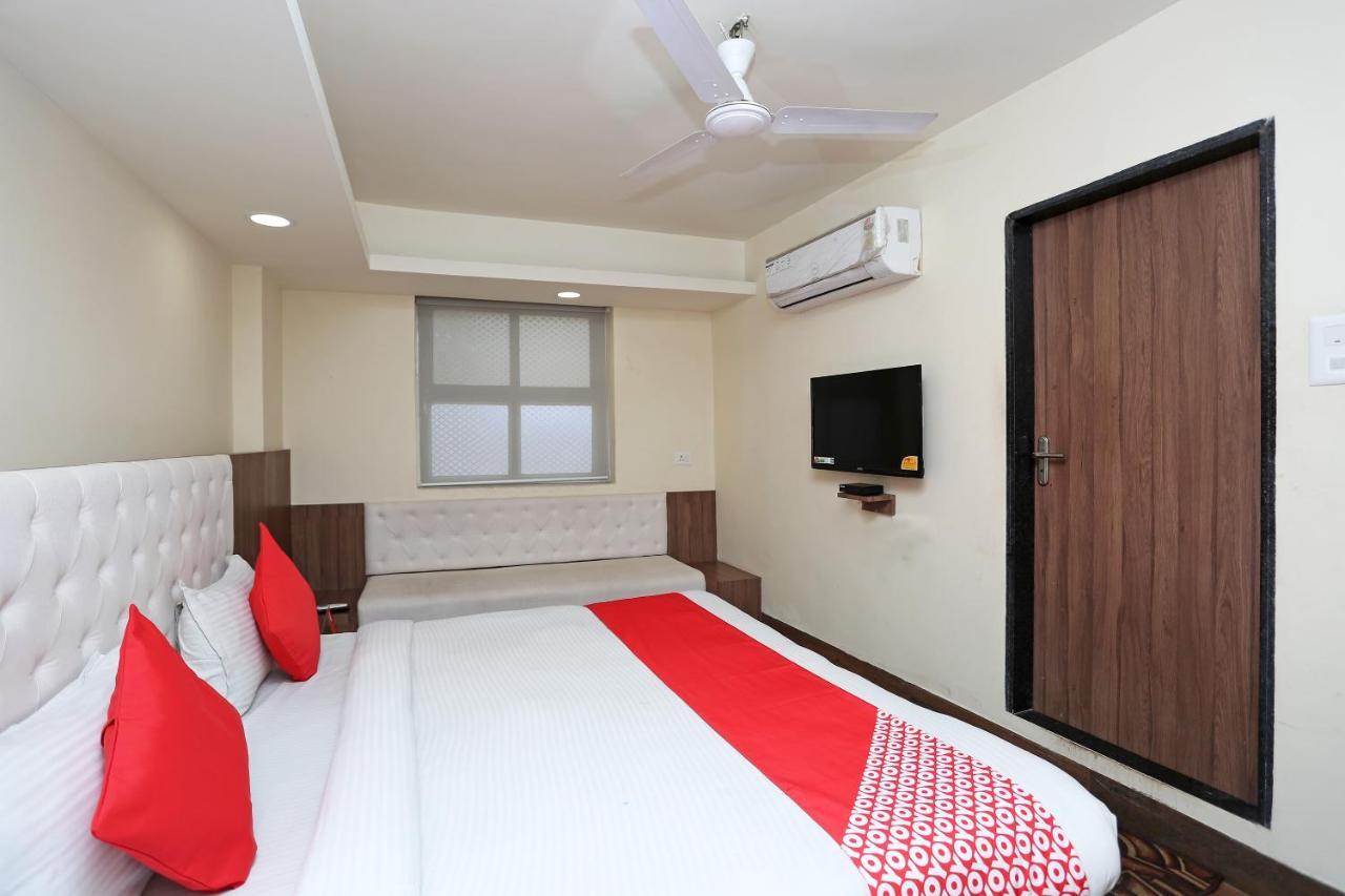 Oyo 4406 Hotel Arya Palace Bhopal Exterior foto